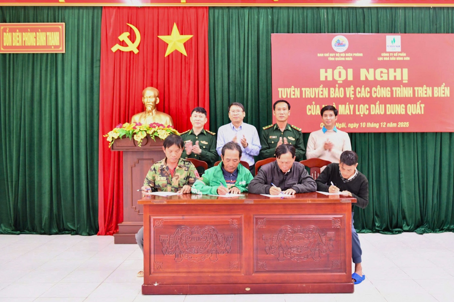 BSR tổ chức tuyên truyền đảm bảo an ninh, an toàn NMLD Dung Quất cho người dân tại Quảng Ngãi BSR tổ chức tuyên truyền đảm bảo an ninh, an toàn NMLD Dung Quất cho người dân tại Quảng Ngãi