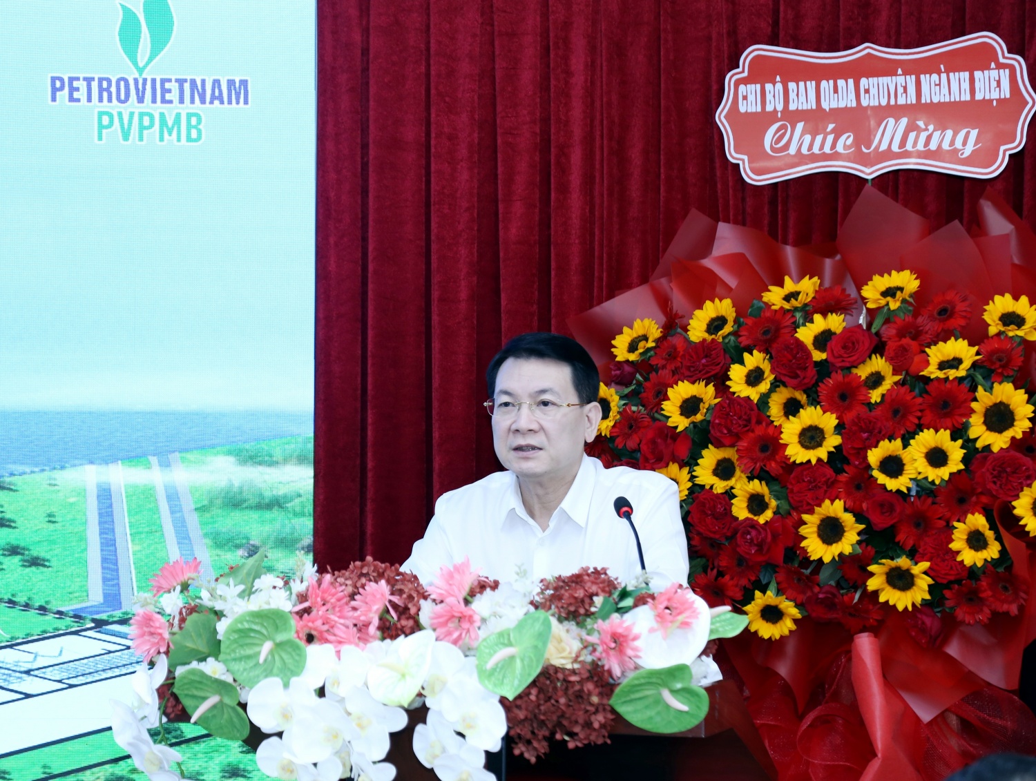 PVPMB hướng đến “Chuyên nghiệp - Hiện đại - Hiệu quả - Nghĩa tình” PVPMB hướng đến “Chuyên nghiệp - Hiện đại - Hiệu quả - Nghĩa tình”