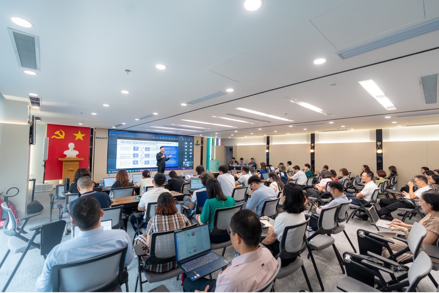 PVFCCo – Phú Mỹ tăng tốc ứng dụng AI vào vận hành, chuẩn bị cho giai đoạn bứt phá sau DBI 3.0 PVFCCo - Phú Mỹ tăng tốc ứng dụng AI, chuẩn bị cho bước phát triển đột phá