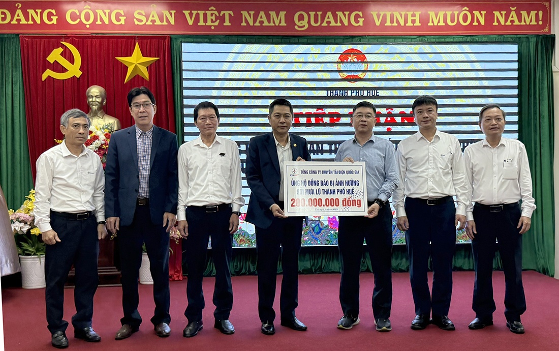 EVNNPT ủng hộ các tỉnh miền Trung, Tây Nguyên khắc phục thiệt hại do thiên tai