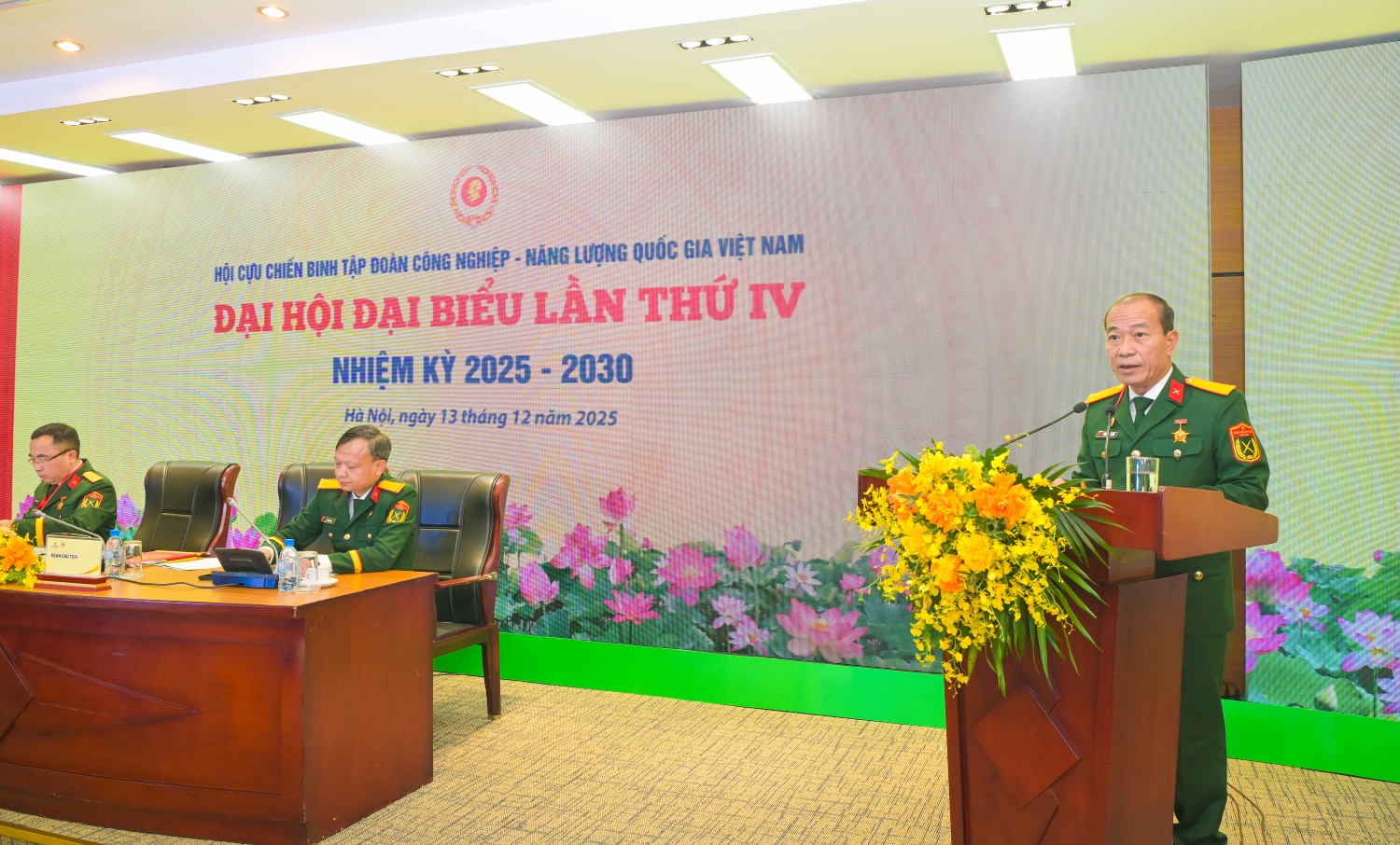 Phát huy phẩm chất “Bộ đội Cụ Hồ”, xây dựng lực lượng vững mạnh cùng Petrovietnam phát triển trong giai đoạn mới Phát huy phẩm chất “Bộ đội Cụ Hồ”, xây dựng lực lượng vững mạnh cùng Petrovietnam phát triển trong giai đoạn mới