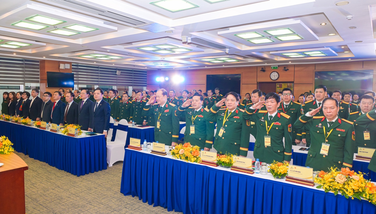 Phát huy phẩm chất “Bộ đội Cụ Hồ”, xây dựng lực lượng vững mạnh cùng Petrovietnam phát triển trong giai đoạn mới Phát huy phẩm chất “Bộ đội Cụ Hồ”, xây dựng lực lượng vững mạnh cùng Petrovietnam phát triển trong giai đoạn mới