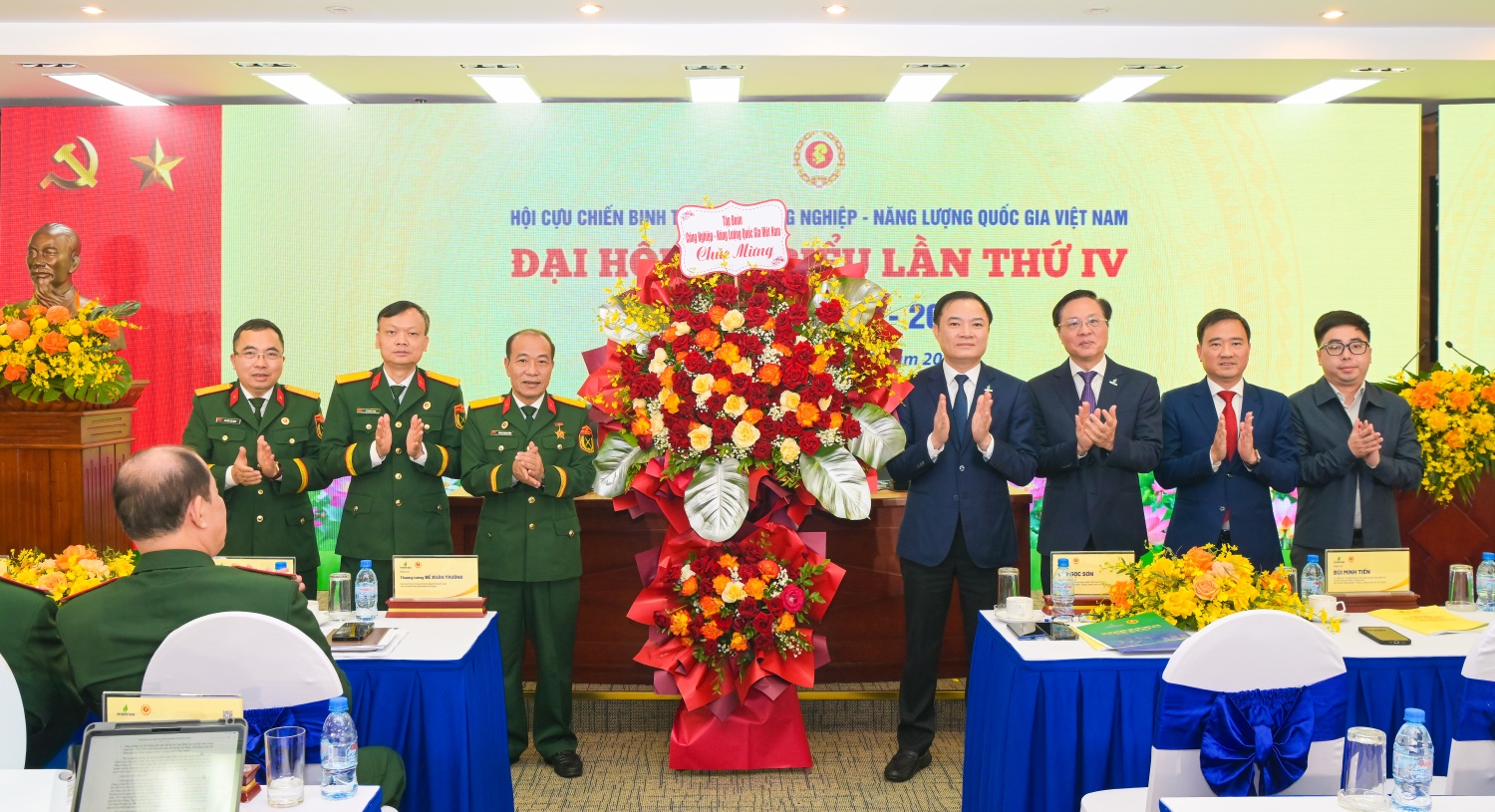 [Chùm ảnh] Đại hội đại biểu Hội Cựu chiến binh Petrovietnam lần thứ IV, nhiệm kỳ 2025-2030 diễn ra thành công tốt đẹp