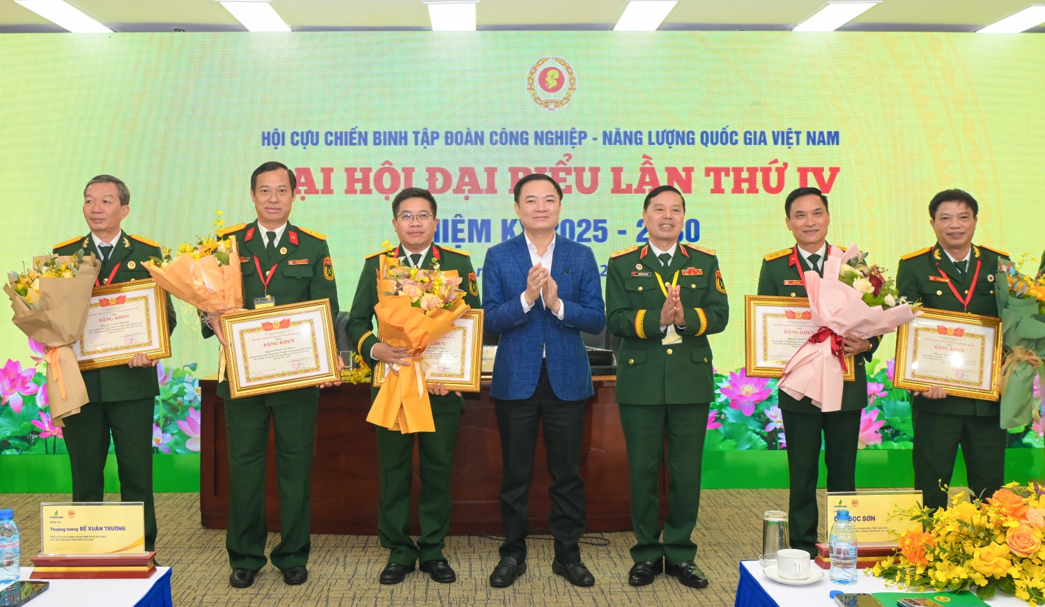 [Chùm ảnh] Đại hội đại biểu Hội Cựu chiến binh Petrovietnam lần thứ IV, nhiệm kỳ 2025-2030 diễn ra thành công tốt đẹp