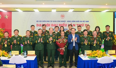 Xây dựng Hội CCB Petrovietnam vững mạnh toàn diện, đồng hành thực hiện thành công chiến lược phát triển Tập đoàn