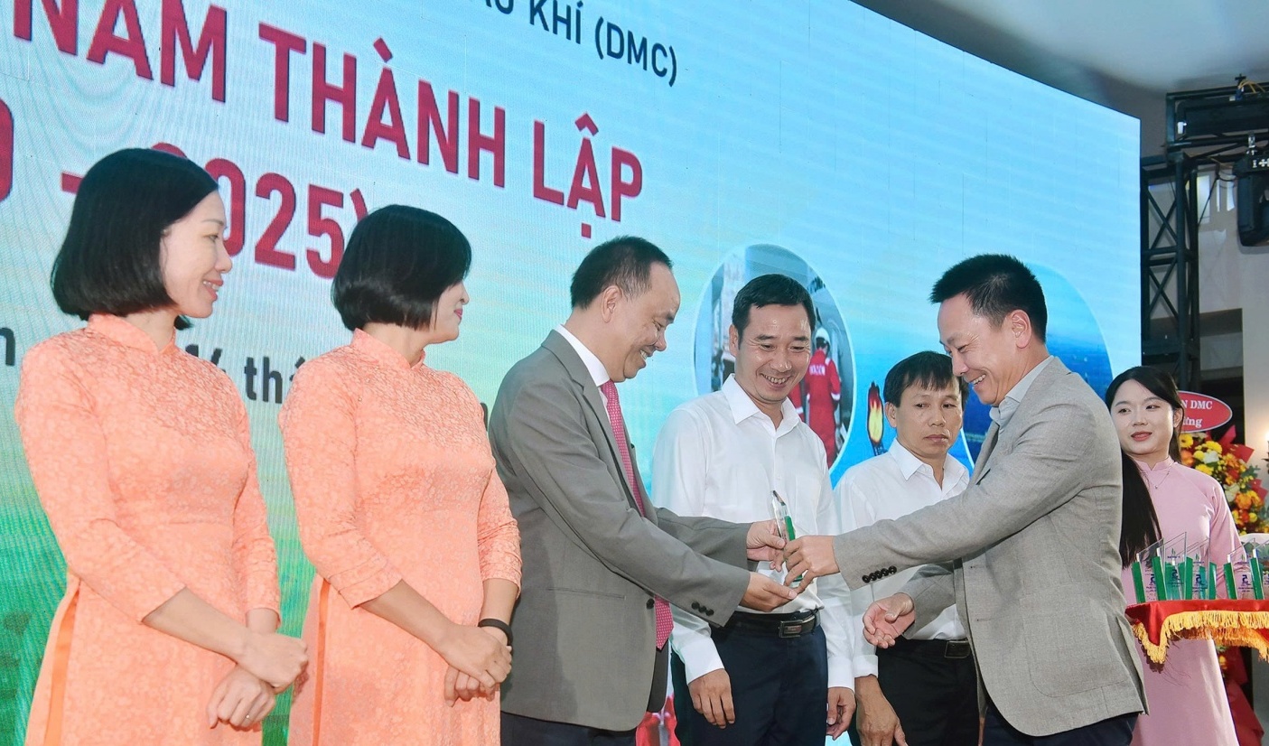 DMC kỷ niệm 5 năm thành lập: Hành trình của niềm tin và khát vọng