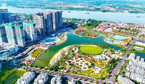 Giá trung tâm đạt đỉnh, giới đầu tư đổ về khu Đông săn cơ hội sở hữu bất động sản “chân sóng”