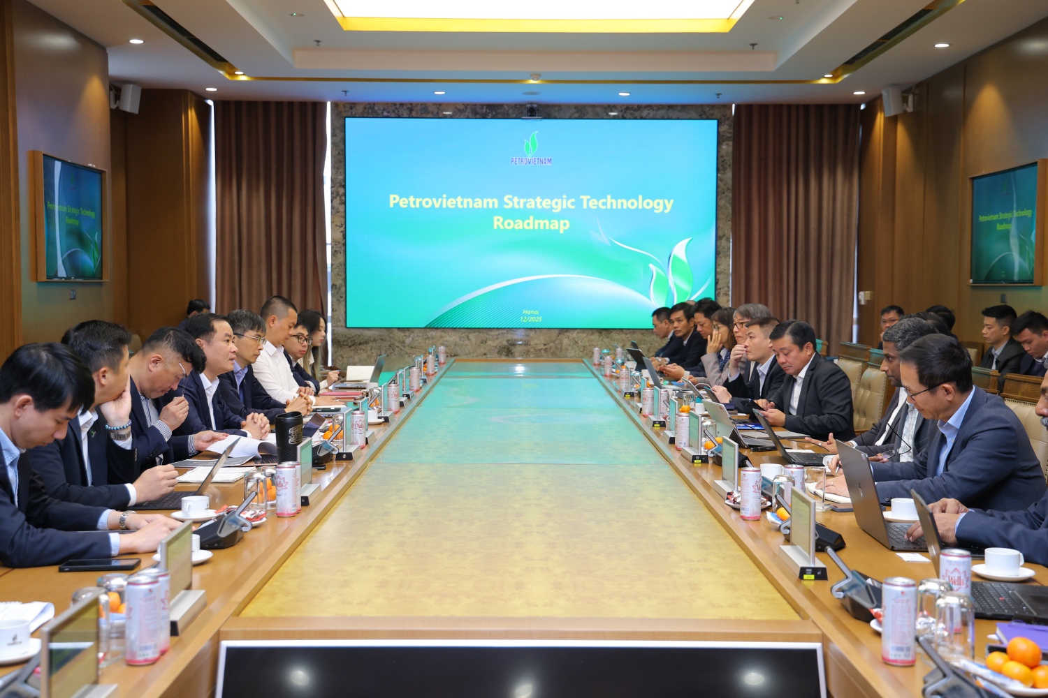 Toàn cảnh buổi làm việc Toàn cảnh buổi làm việc