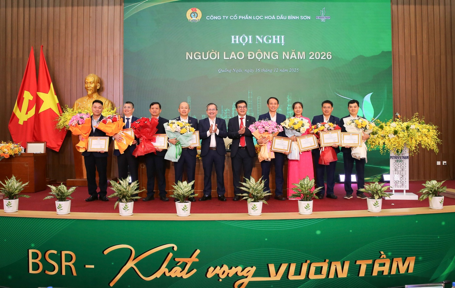 BSR tổ chức Hội nghị tổng kết công tác Đảng, hoạt động SXKD năm 2025 và triển khai nhiệm vụ năm 2026 BSR tổ chức Hội nghị tổng kết công tác Đảng, hoạt động SXKD năm 2025 và triển khai nhiệm vụ năm 2026