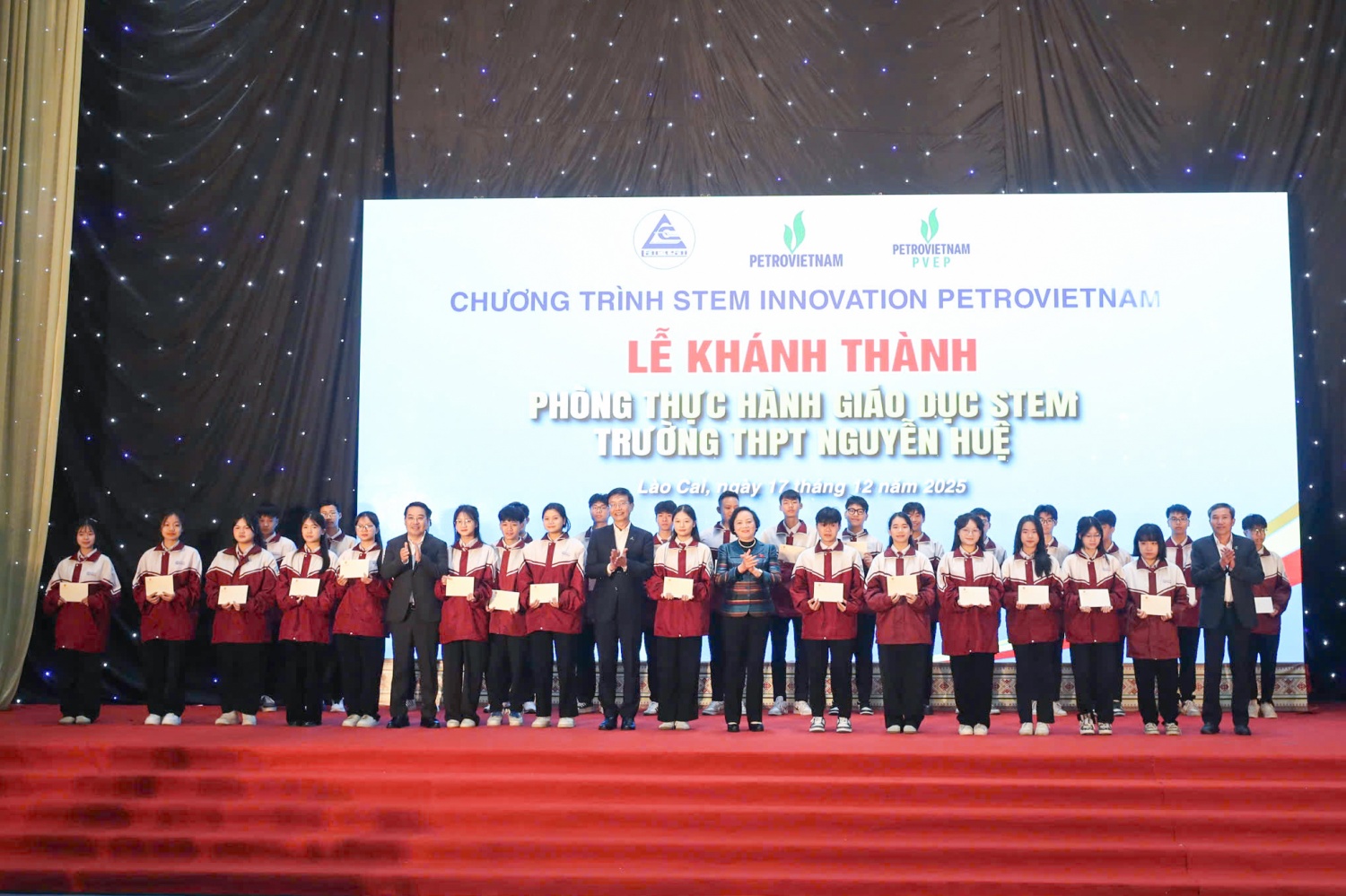 Petrovietnam đồng hành, nâng cao chất lượng giáo dục tỉnh Lào Cai Petrovietnam đồng hành, nâng cao chất lượng giáo dục tỉnh Lào Cai