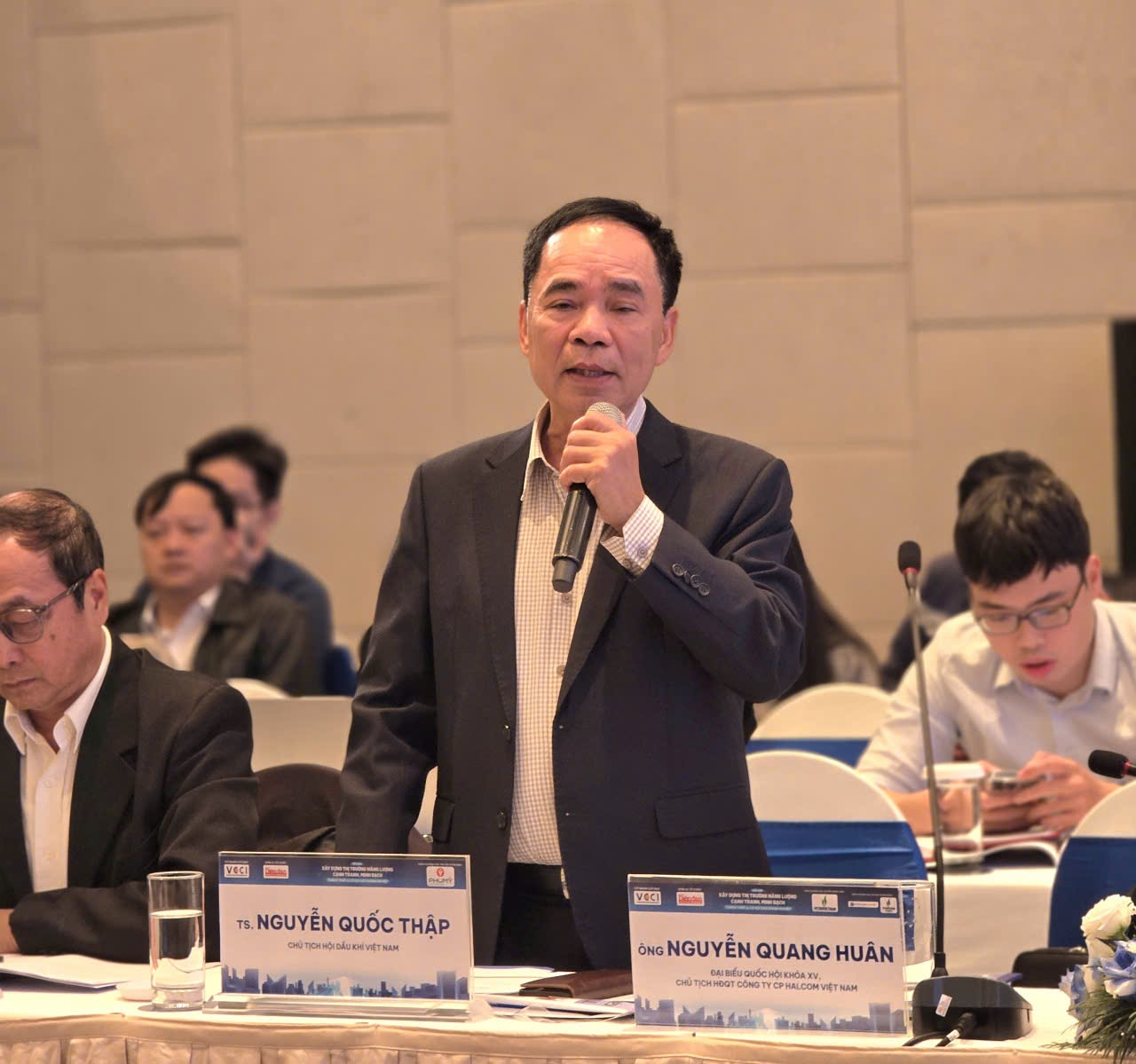 Từ “đủ điện” đến hệ sinh thái an ninh năng lượng Từ “đủ điện” đến hệ sinh thái an ninh năng lượng