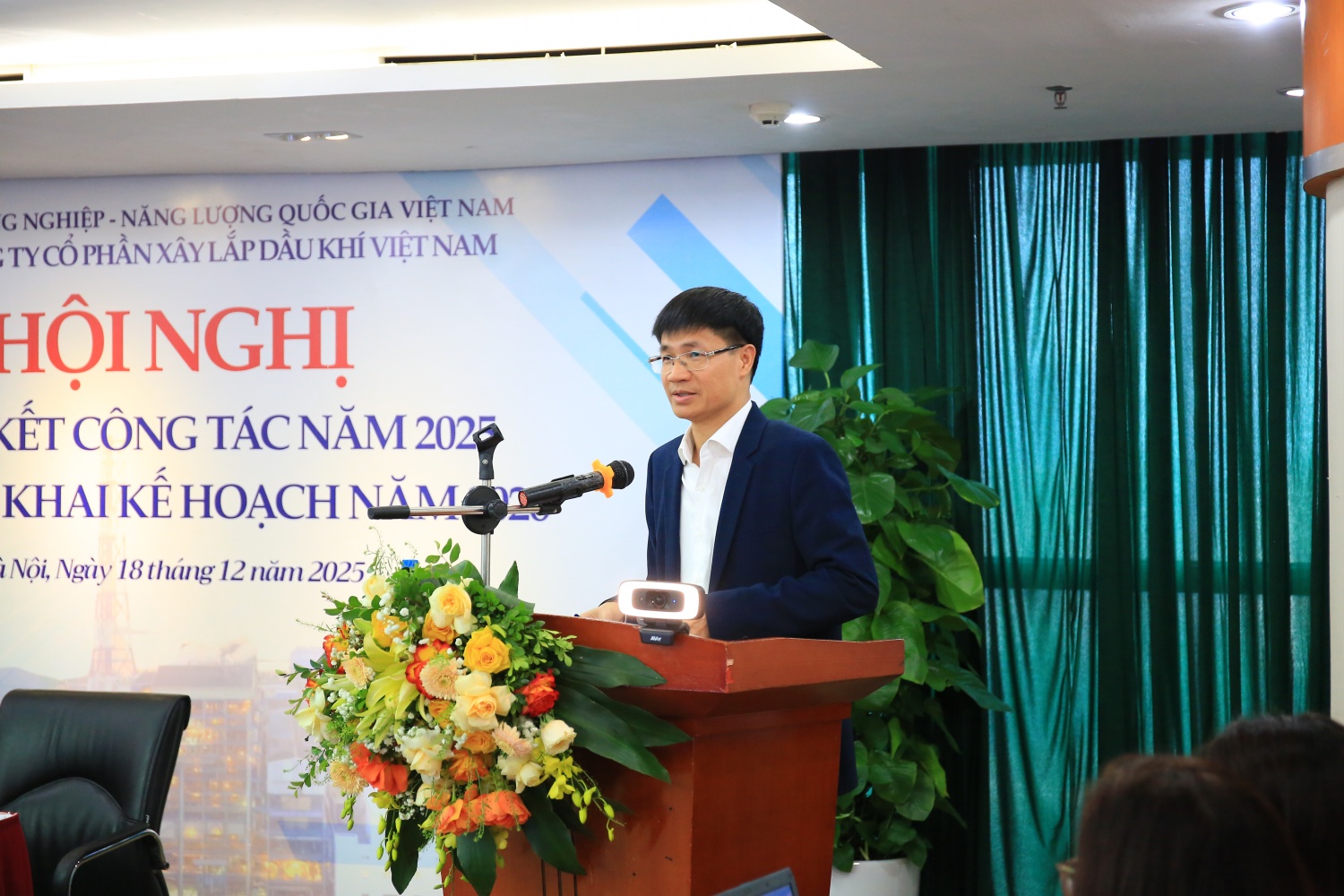 Petrocons cần quyết liệt tìm lại chính mình PETROCONs quyết tâm