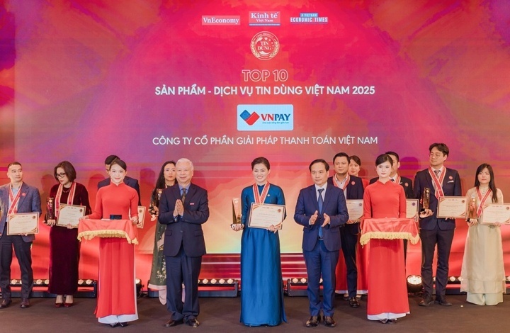 Top 10 Tin Dùng 2025 ghi danh Bộ giải pháp Nộp thuế số VNPAY Top 10 Tin Dùng 2025 ghi danh Bộ giải pháp Nộp thuế số VNPAY
