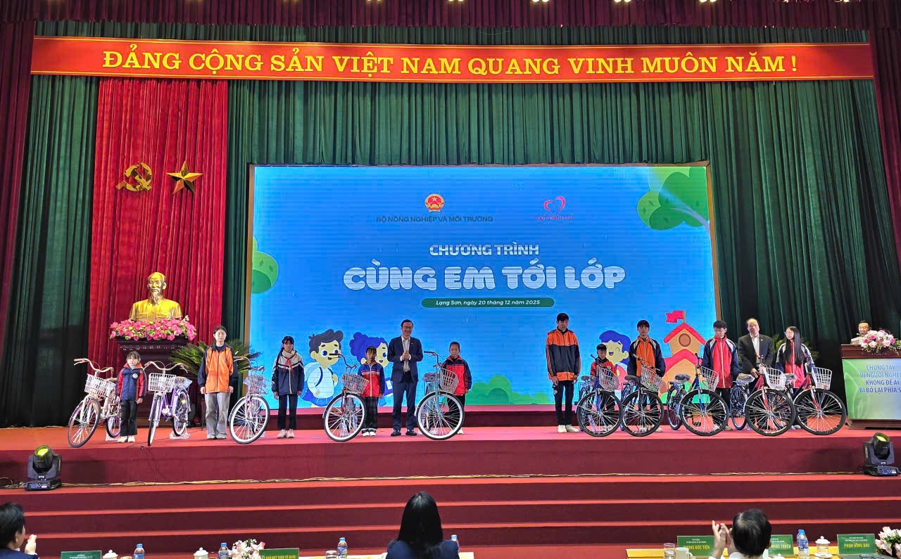 Giảm nghèo bền vững gắn với nông nghiệp sinh thái và bảo vệ môi trường