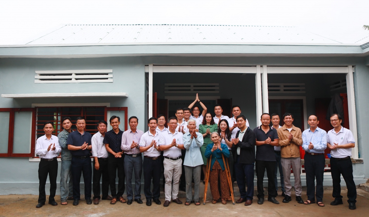 BSR bàn giao nhà Đại đoàn kết cho thân nhân liệt sĩ tại Quảng Ngãi