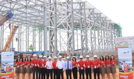Vietjet cất nóc hangar chuẩn quốc tế, khai trương chuyến bay tới Cảng Hàng không quốc tế Long Thành