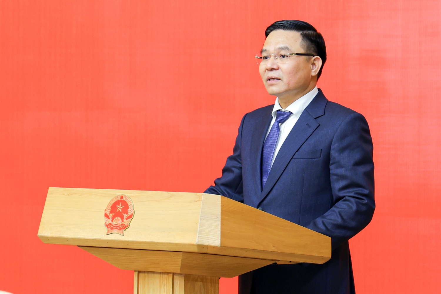 Đồng chí Lê Mạnh Hùng làm Quyền Bộ trưởng Bộ Công Thương