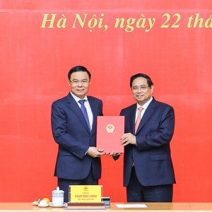 Đồng chí Lê Mạnh Hùng làm Quyền Bộ trưởng Bộ Công Thương