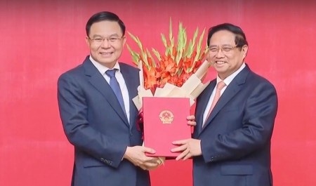 [VIDEO] Ông Lê Mạnh Hùng làm Quyền Bộ trưởng Bộ Công Thương