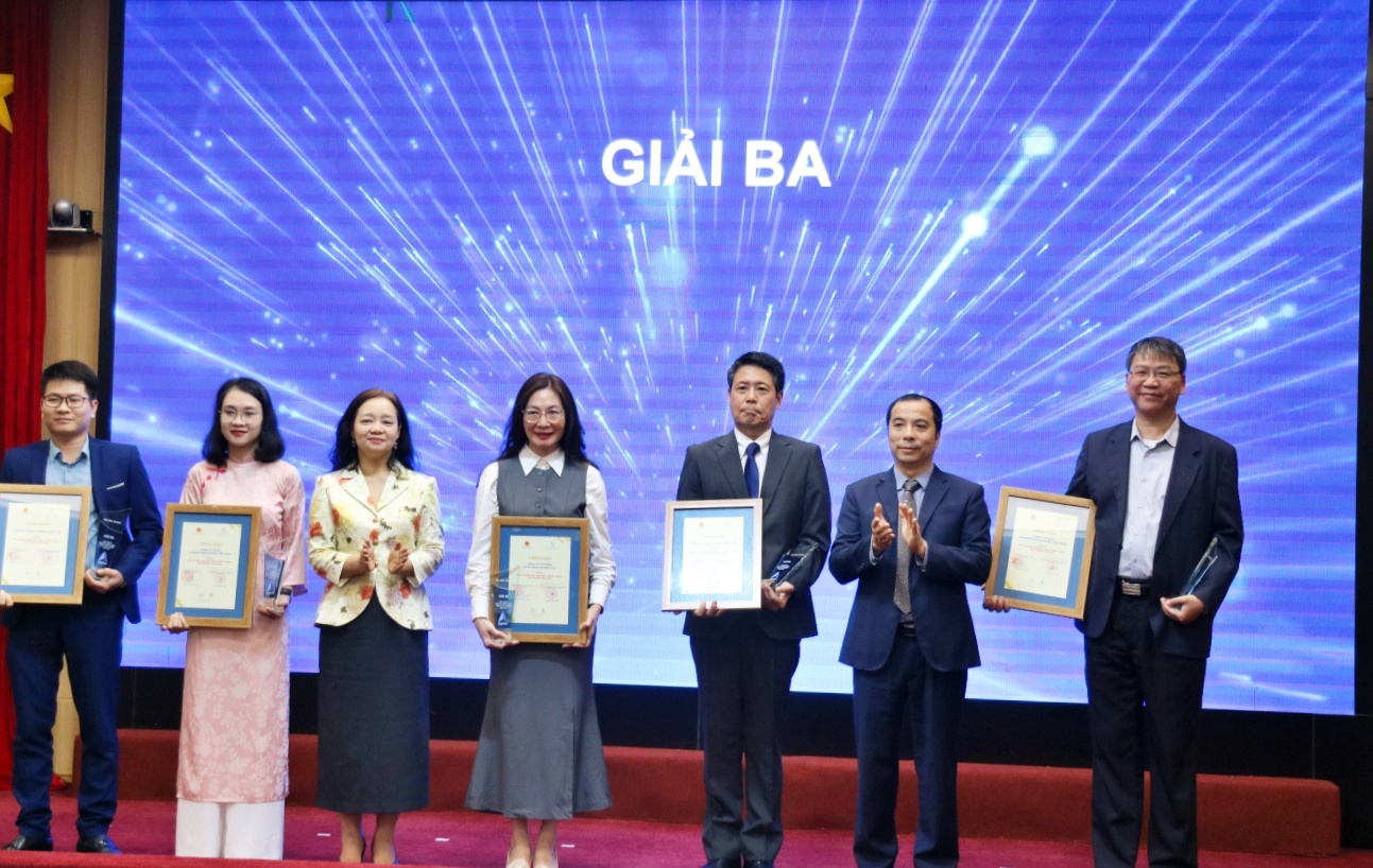 Tôn vinh các điển hình tiên phong sử dụng năng lượng hiệu quả