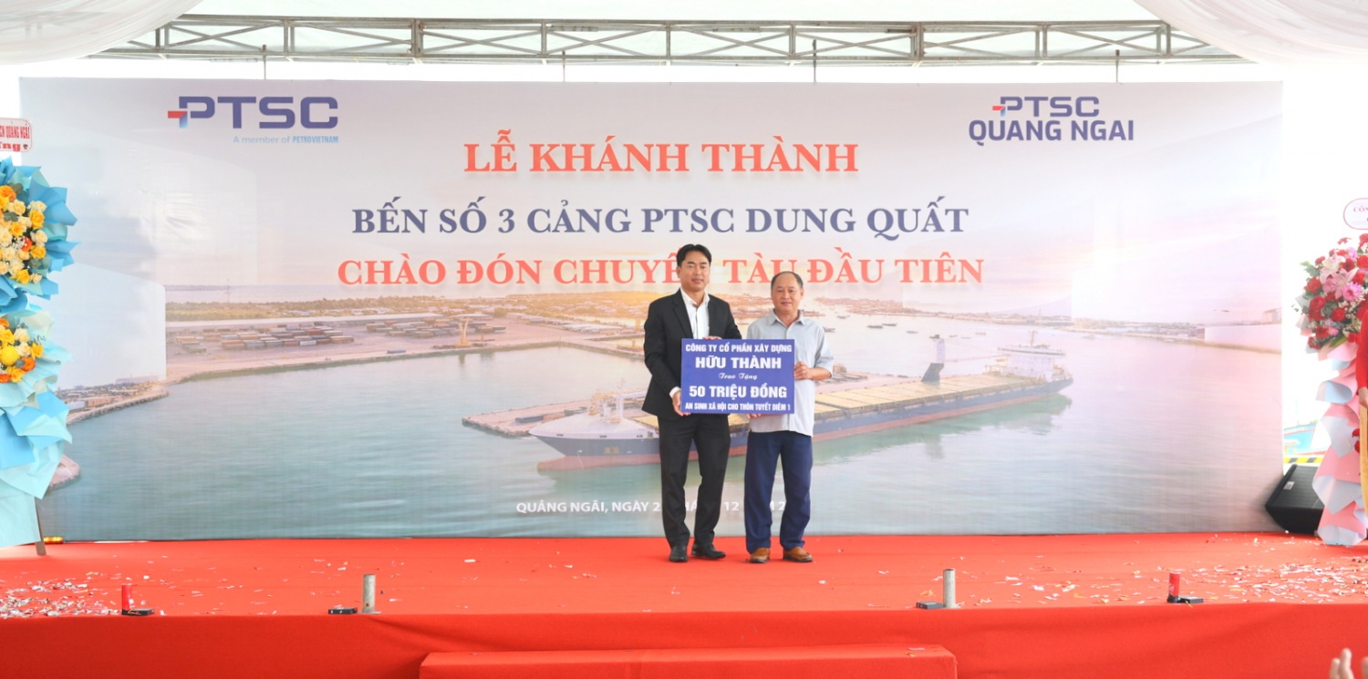 Bến số 3 - Cảng PTSC Dung Quất đón chuyến tàu đầu tiên