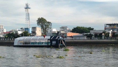 Quản lý chất thải bền vững trên sông, vịnh và ven bờ tại Việt Nam