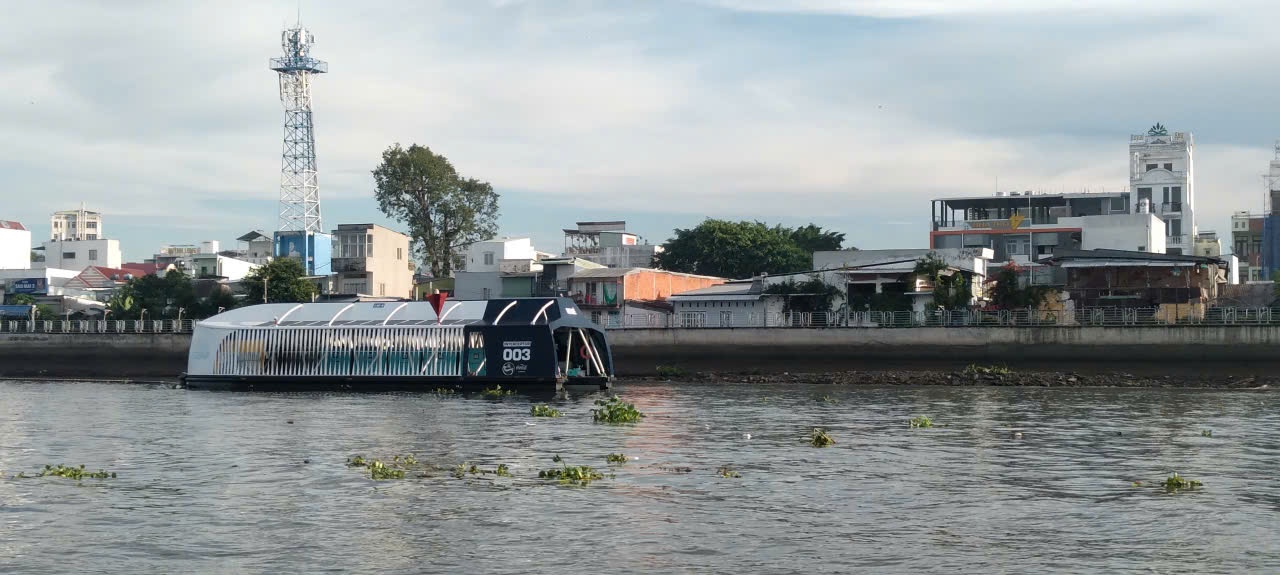 Quản lý chất thải bền vững trên sông, vịnh và ven bờ tại Việt Nam