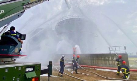 NMNĐ Sông Hậu 1 tổ chức diễn tập PCCC, nâng cao khả năng ứng phó sự cố