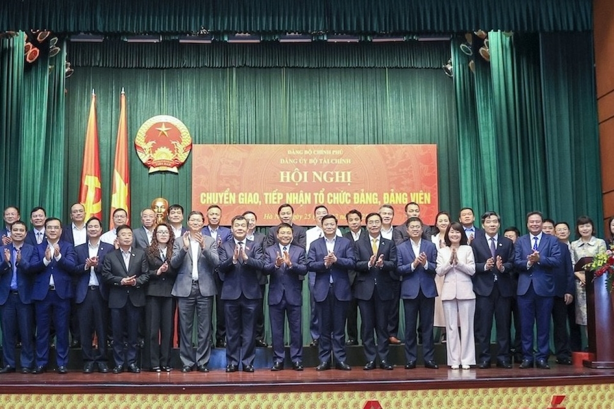 Đảng bộ Petrovietnam được bàn giao về trực thuộc Đảng bộ Bộ Tài chính