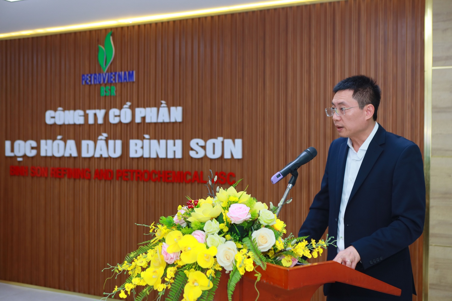 Phó Tổng Giám đốc BSR Mai Tuấn Đạt cho biết, BSR đã đạt gần 55 triệu giờ công an toàn, minh chứng rõ nét cho công tác đảm bảo rủi ro, đảm bảo an ninh, an toàn cho NMLD Dung Quất.