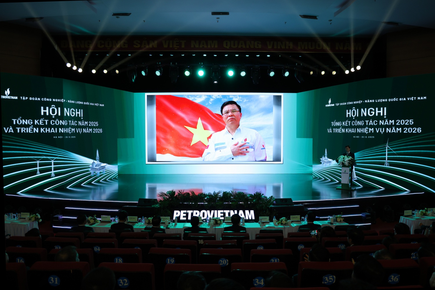Thủ tướng Phạm Minh Chính: Petrovietnam giữ vững niềm tự hào và bản lĩnh “chiến binh” trong giai đoạn mới Thủ tướng Phạm Minh Chính: Petrovietnam giữ vững niềm tự hào và bản lĩnh “chiến binh” trong giai đoạn mới