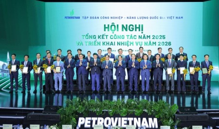 Petrovietnam vinh danh các tập thể có thành tích xuất sắc năm 2025