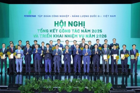 Vietsovpetro được vinh danh hiệu “Bản lĩnh vượt sóng” tại hội nghị tổng kết Petrovietnam 2025