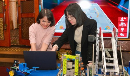 Giáo viên khu vực phía Bắc tham gia tập huấn vận hành phòng STEM Innovation Petrovietnam