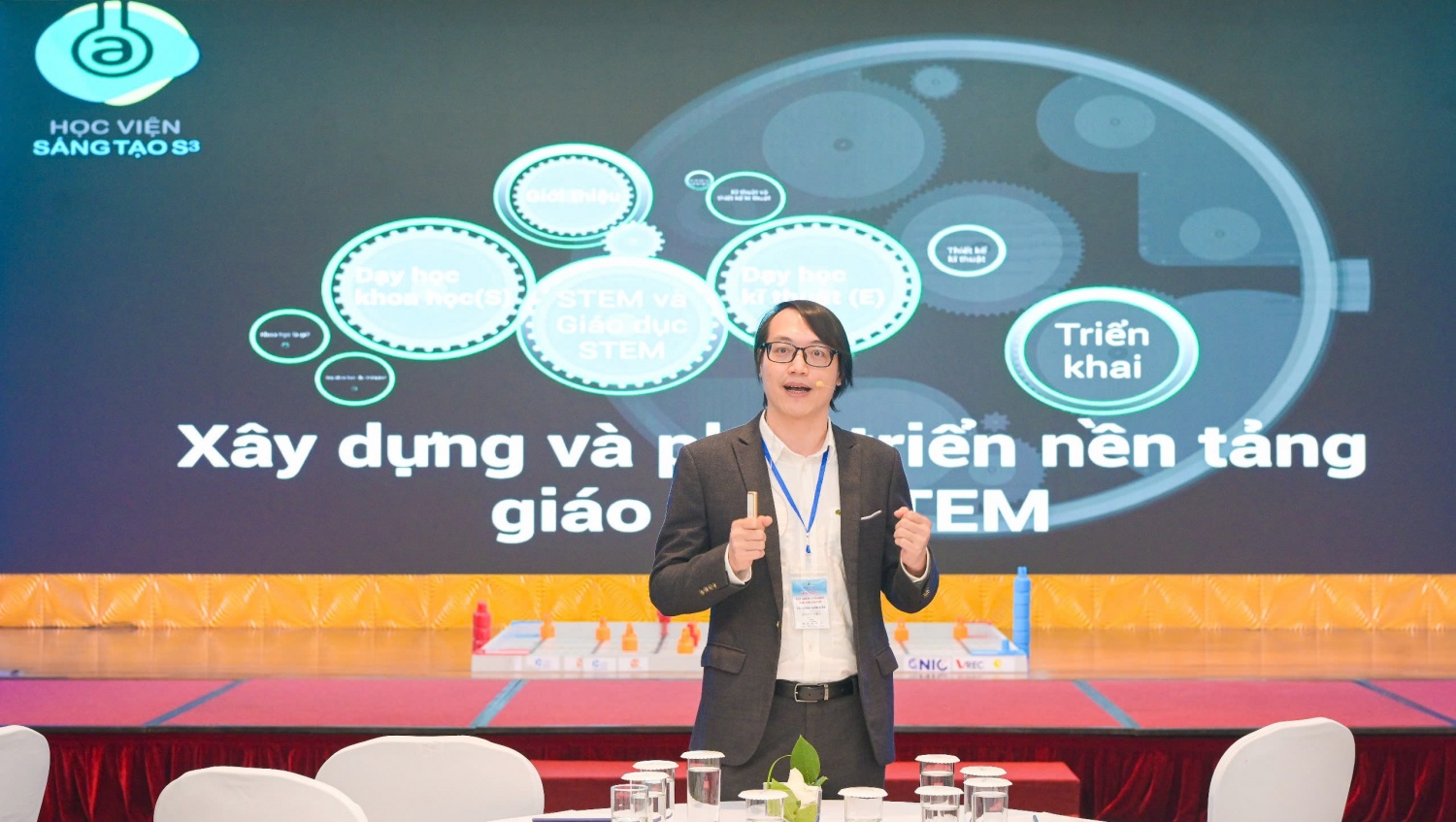 Giáo viên khu vực phía Bắc tham gia tập huấn vận hành phòng STEM Innovation Petrovietnam