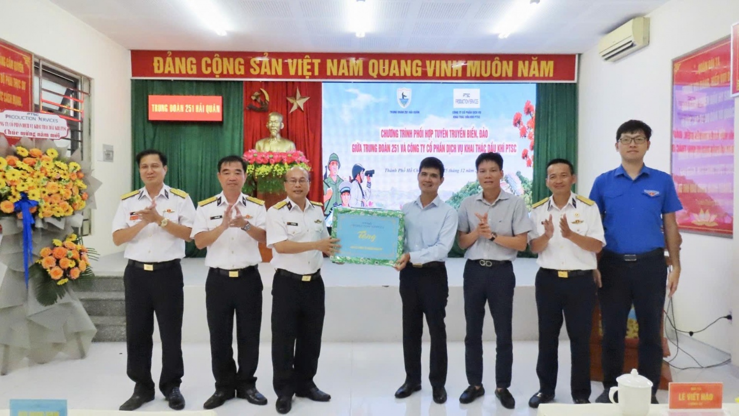 PPS phối hợp Trung đoàn 251, Vùng 2 Hải quân tổ chức tuyên truyền biển, đảo năm 2025