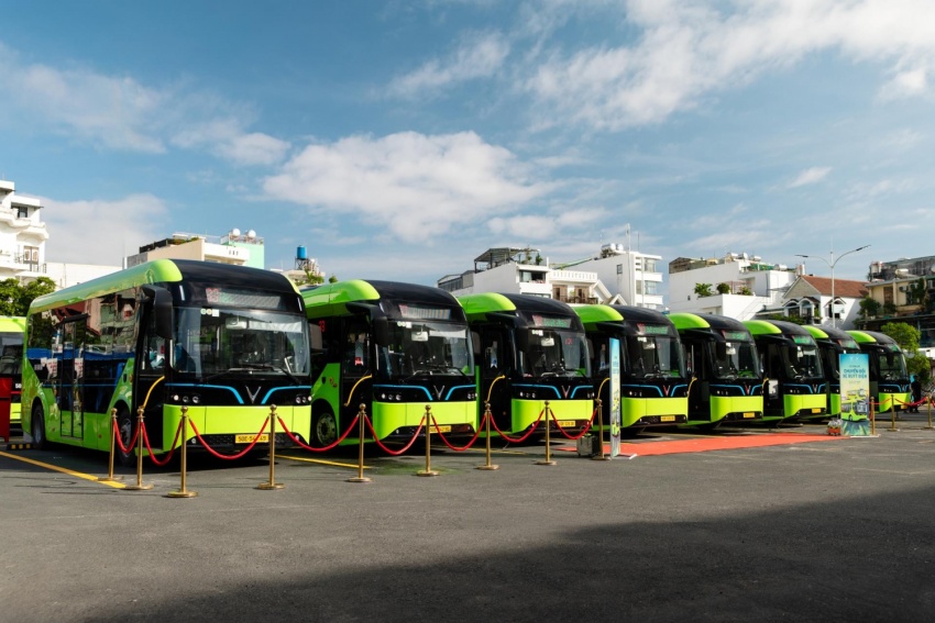 VinBus chính thức vận hành tuyến buýt điện 33 và 150 tại TP HCM
