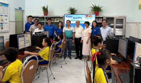 "PHUMY Innovation - Không gian số cho em": Lan tỏa tri thức, thắp sáng tương lai số cho học sinh Cần Thơ