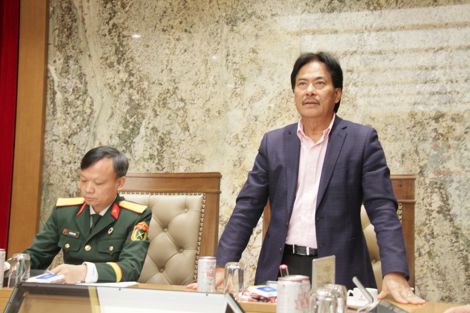 Tăng cường phối hợp giữa Hội CCB BMQL&ĐH Petrovietnam và CLB Dầu khí Trường Sa