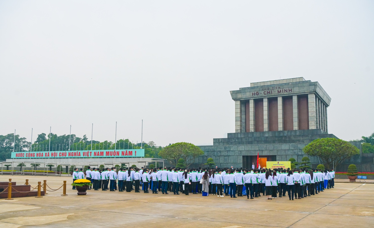 Toàn cảnh lễ báo công dâng Bác