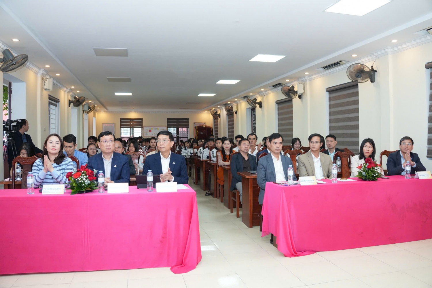 [Chùm ảnh] Petrovietnam khánh thành 3 phòng STEM tại Nghệ An và Hà Tĩnh