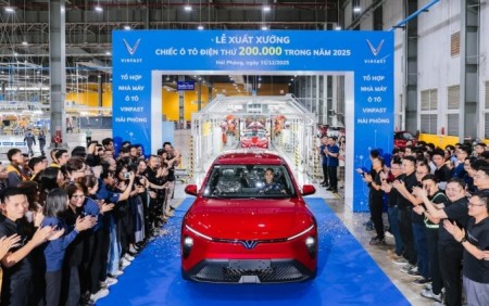 Nhà máy VinFast Hải Phòng xuất xưởng chiếc ô tô điện thứ 200.000 trong năm 2025
