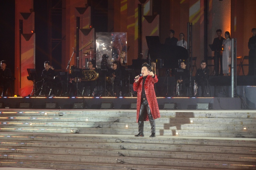 Rực rỡ đêm nghệ thuật “Khơi sóng bình minh” chào đón năm mới 2026