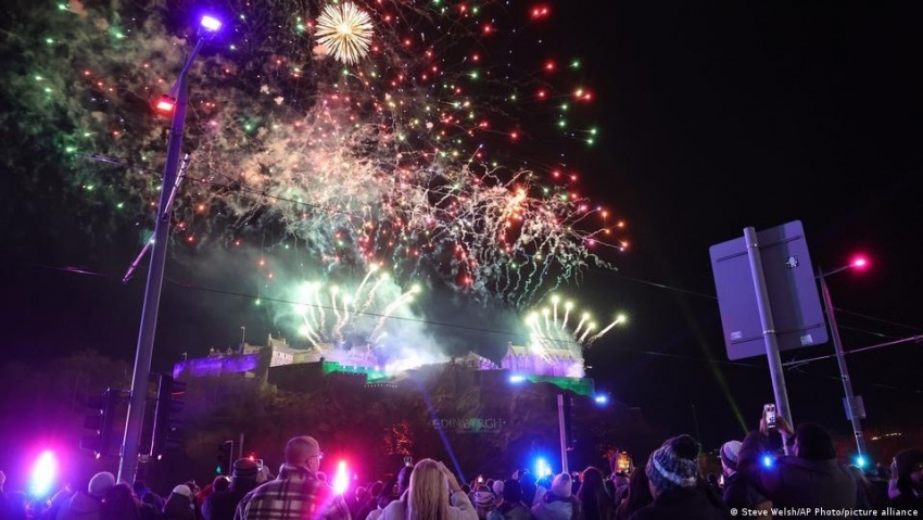 Thế giới rực rỡ trong khoảnh khắc bước sang năm 2026