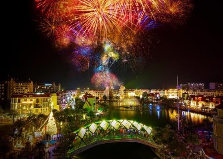 "Vũ trụ Vin" hóa "thánh địa countdown", đón gần 1 triệu người trong đại tiệc chào năm mới 2026