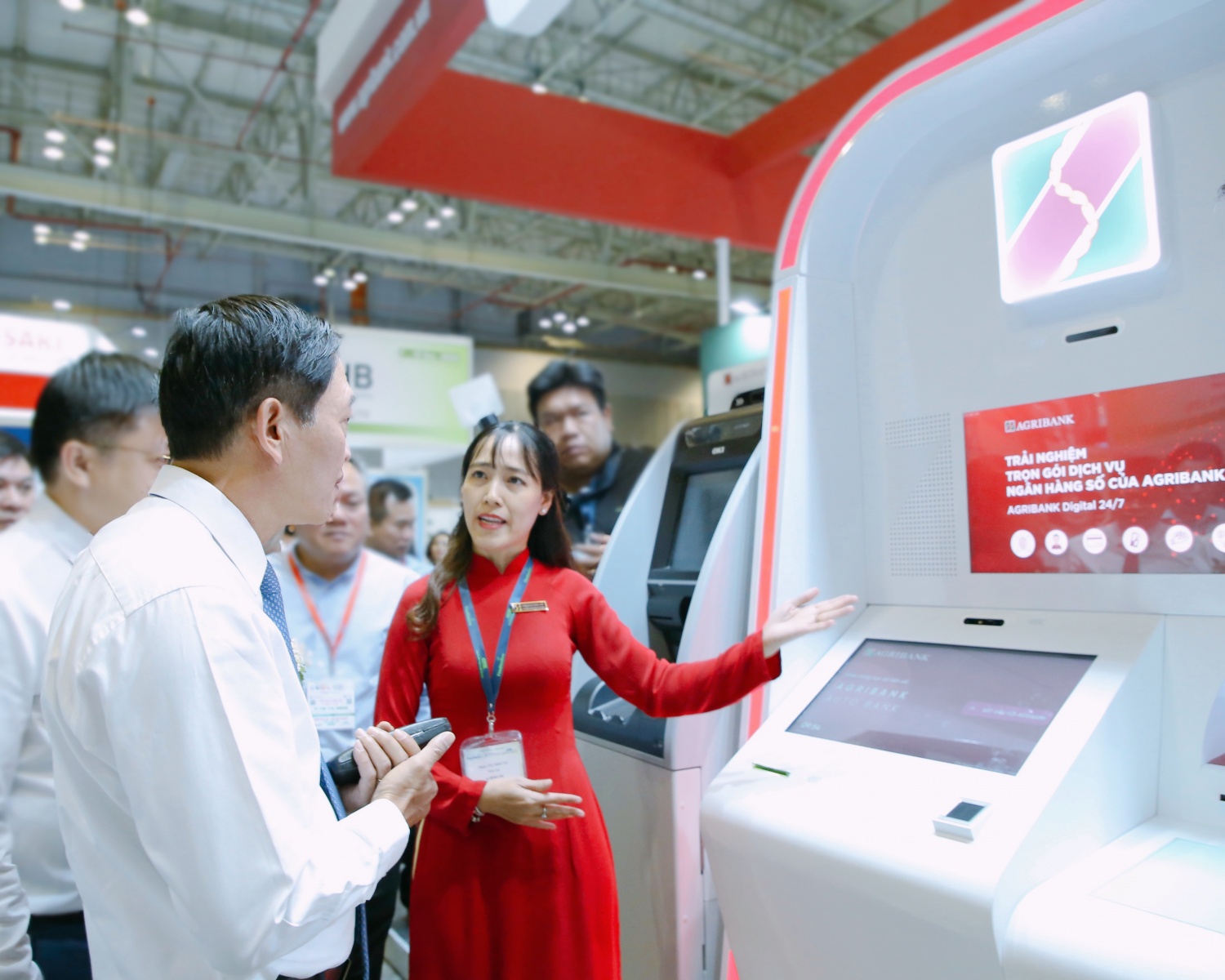 Công nghệ dẫn lối - Agribank bứt phá chuyển đổi số năm 2025