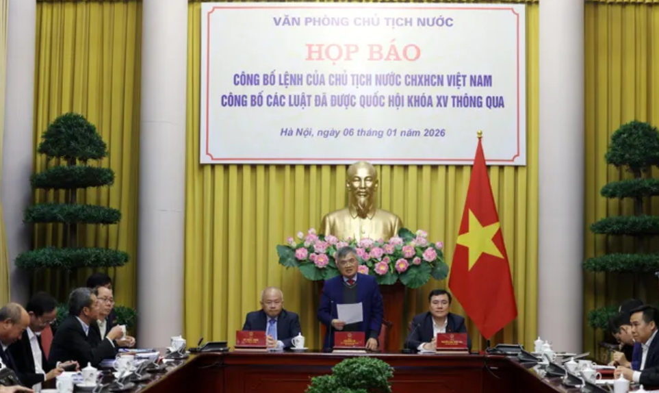 Công bố nhiều luật lớn, tháo gỡ điểm nghẽn về thuế và đầu tư