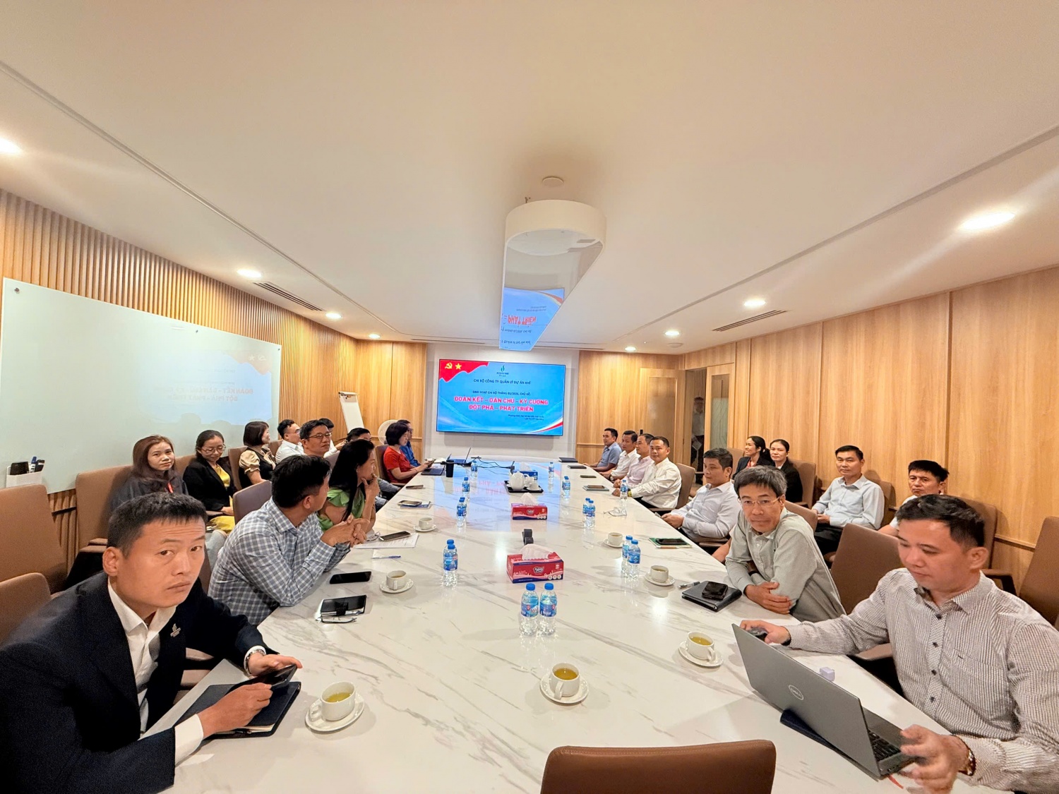 Đảng bộ Petrovietnam đẩy mạnh sinh hoạt chi bộ, tạo quyết tâm cao trong triển khai nhiệm vụ giai đoạn mới