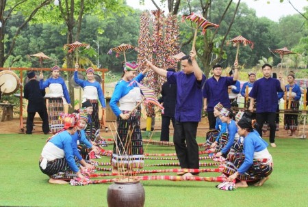 Vui “Tết bản làng” tại Làng Văn hóa - Du lịch các dân tộc Việt Nam