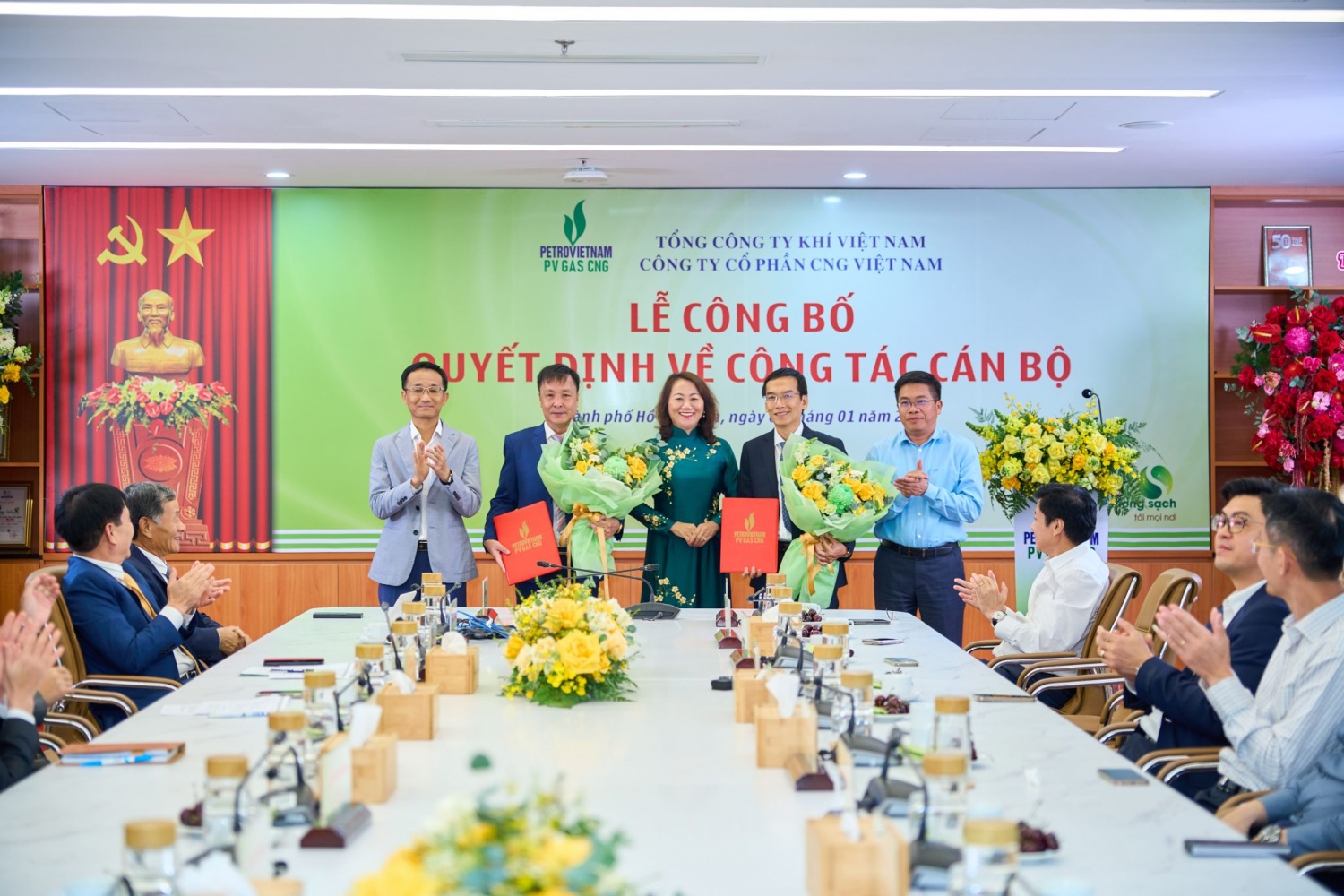 Ông Đinh Thanh Phương và ông Phạm Hữu Thiện nhận Quyết định bổ nhiệm